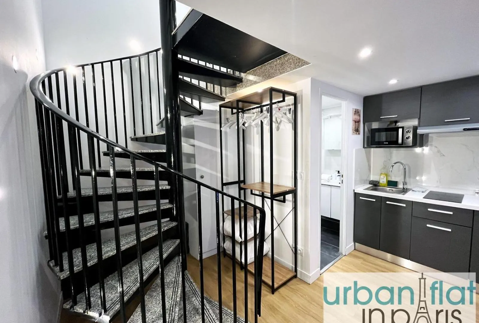 Urban Flat 179 - Pretty Loft Montorgueil Apartment Paris